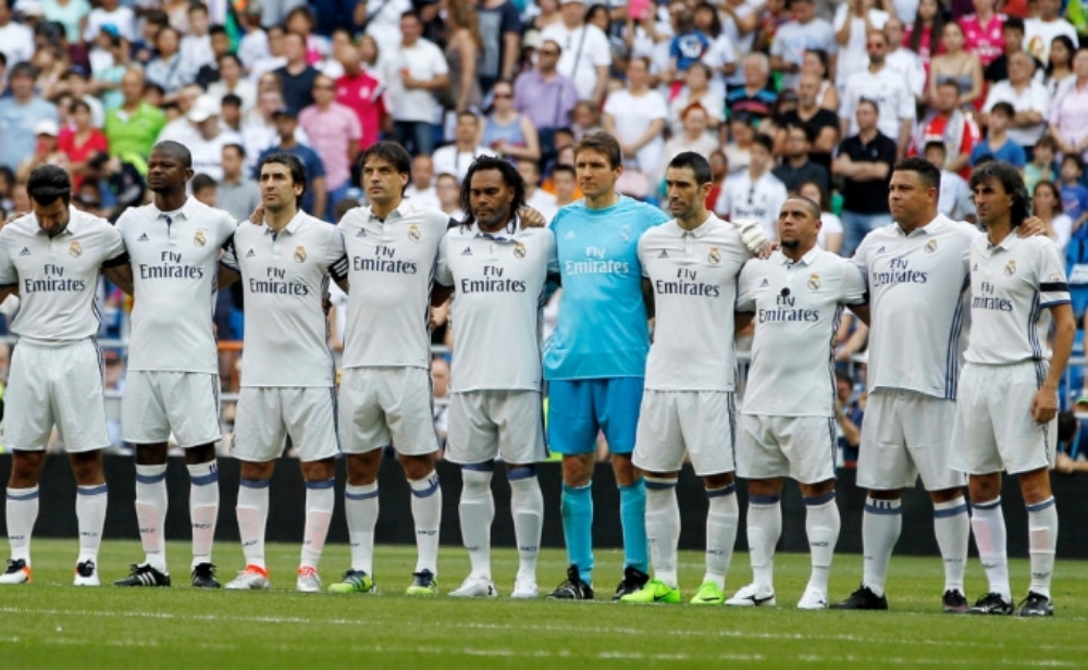أساطير ريال مدريد يهزمون أساطير روما برباعية