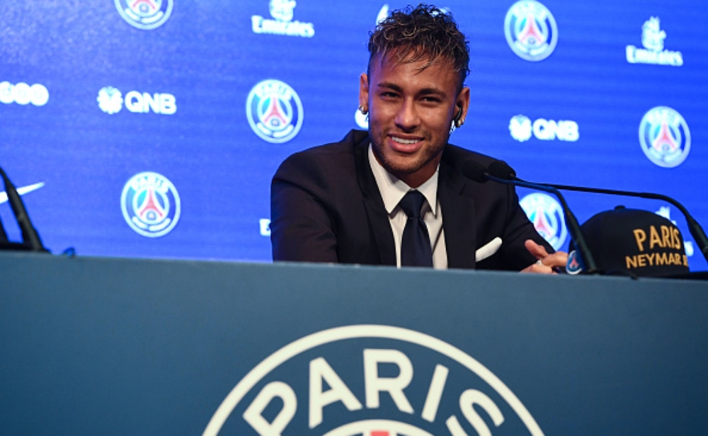 النجم الجديد لباريس سان جيرمان نيمار