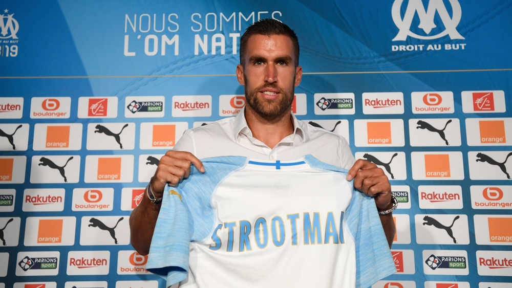 الهولندي كيفن ستروتمان