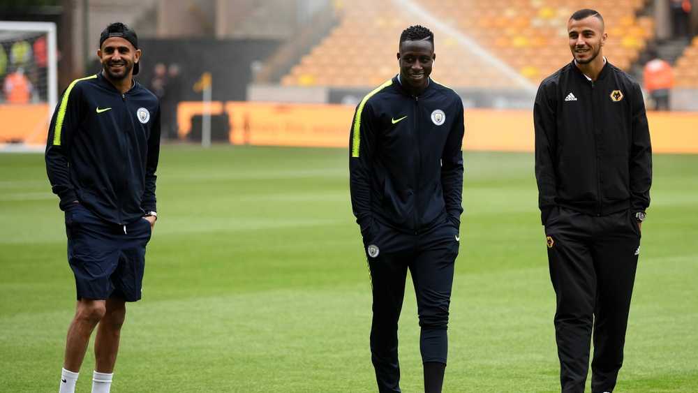 رومان سايس مع ميندي ومحرز خلال لقاء ولفرهامبتون ومان سيتي (أرشيف)