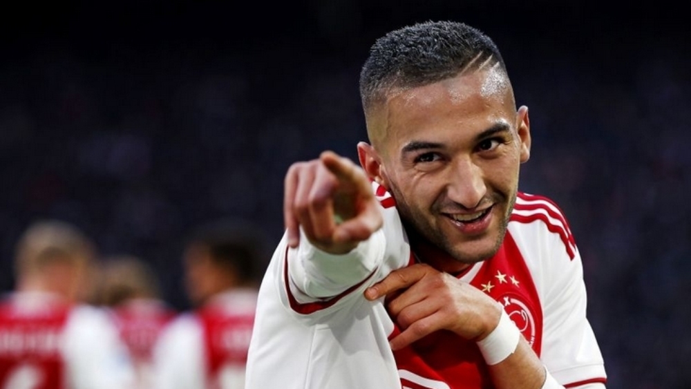 نجم أياكس حكيم زياش