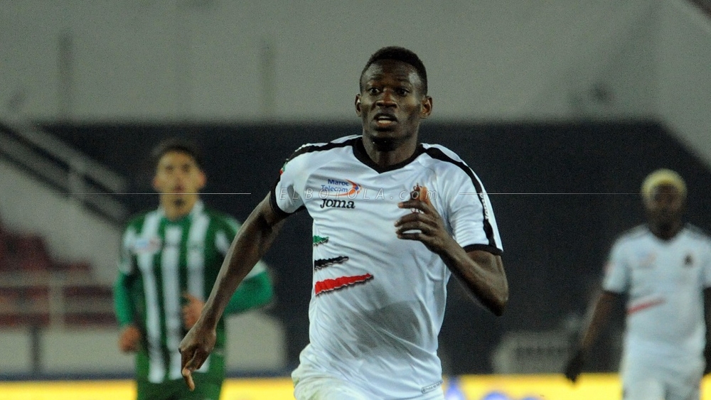 أبوبكر تونغارا لاعب الجيش الملكي | عدسة: "البطولة"