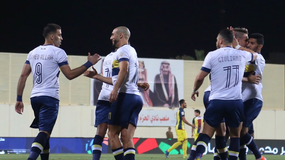 حمد الله يسجل "هاتريك" ويقرب النصر من لقب الدوري السعودي