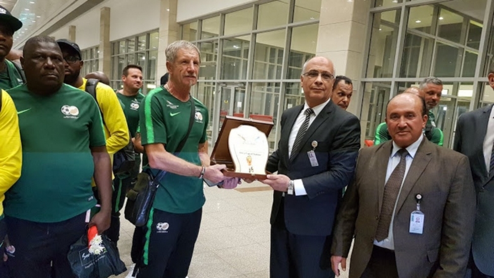 وصول منتخب جنوب إفريقيا إلى مطار القاهرة
