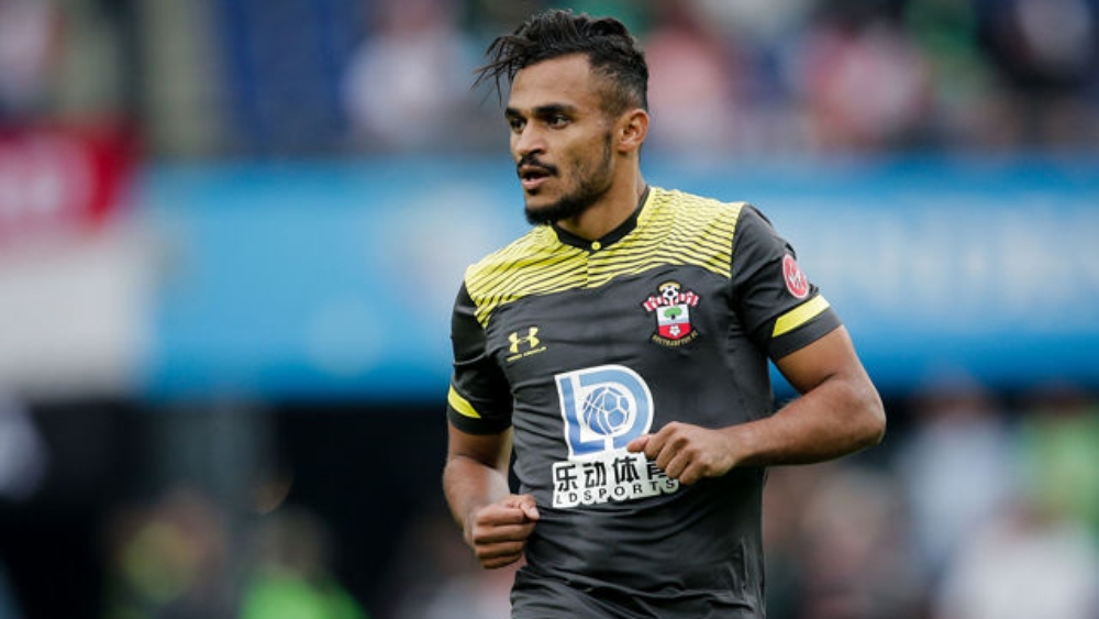 لاعب ساوثهامبتون سفيان بوفال