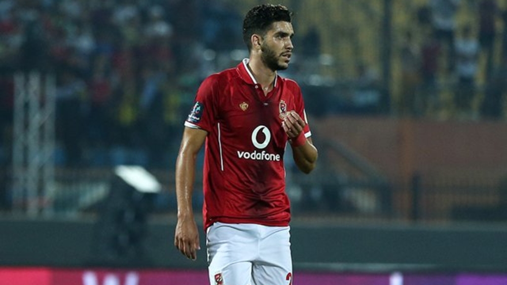 مهاجم الأهلي المصري وليد أزارو