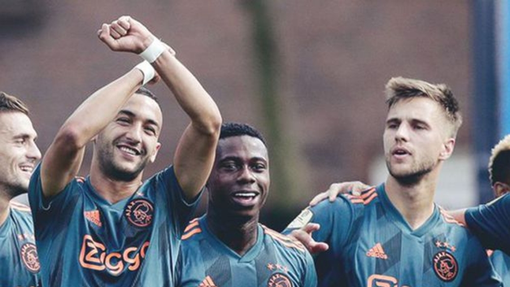 نجما أياكس حكيم زياش ودوسان تاديتش