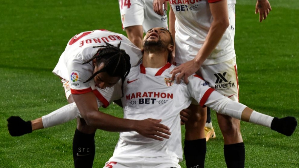 يوسف النصيري بعد تسجيله إحدى أهدافه هذا الموسم