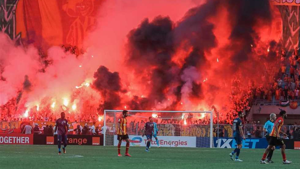 جماهير الترجي التونسي في مباراة فريقها أمام الأهلي المصري ضمن ذهاب نصف نهائي دوري أبطال أفريقيا