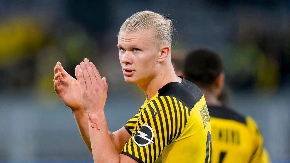 هل يرحل هالاند عن بوروسيا دورتموند في صيف 2022؟