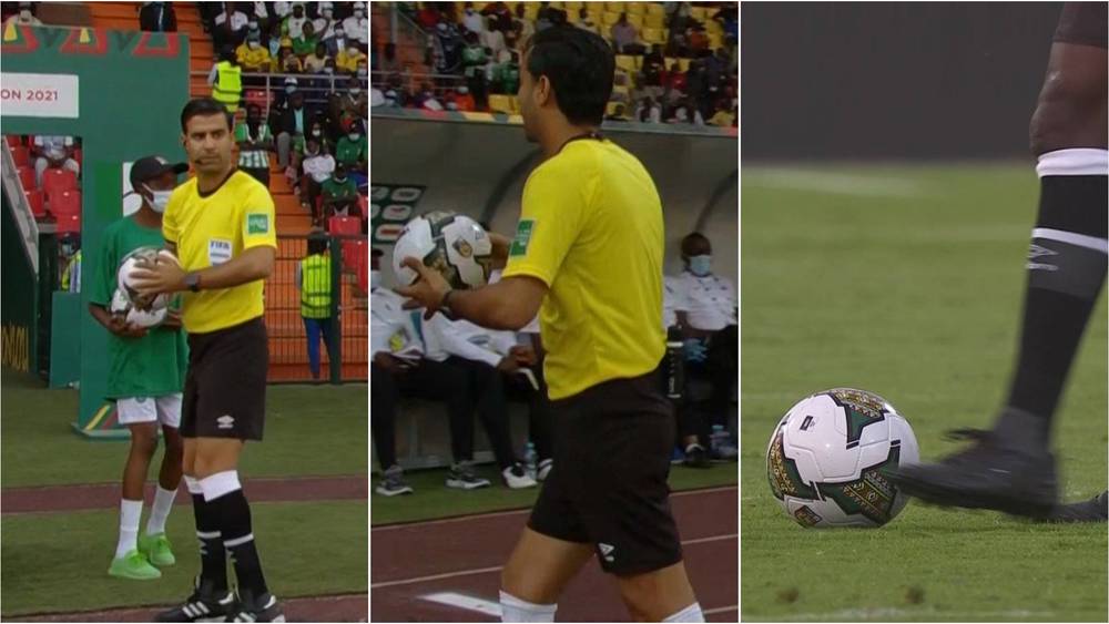 الحكم باكاري غاساما يوقف لقاء مصر ونيجيريا في ثلاث مناسبات لتغيير الكرة بسبب مشكل في ضغط الهواء بداخلها