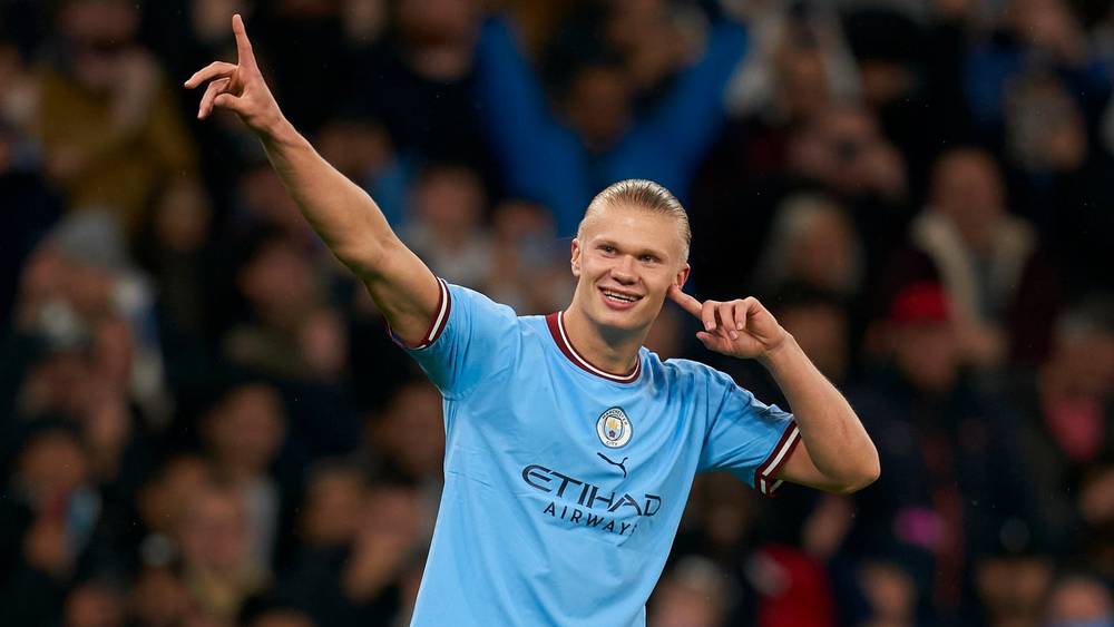 صحيفة ديلي ميل البريطانية هالاند يتقاضى 865 ألف جنيه إسترليني ما يعادل 10 ملايين درهم مغربي أسبوعيا مع مانشستر سيتي