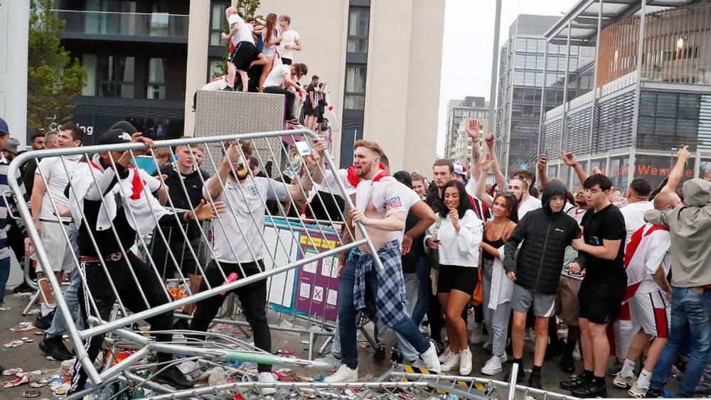 منع جماهير بريطانية من السفر إلى قطر لحضور مونديال 2022