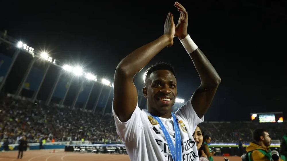 نجم ريال مدريد فينيسيوس يكتب شكرا لك يا مغرب لقد رأيت بالفعل شغفك في كأس العالم