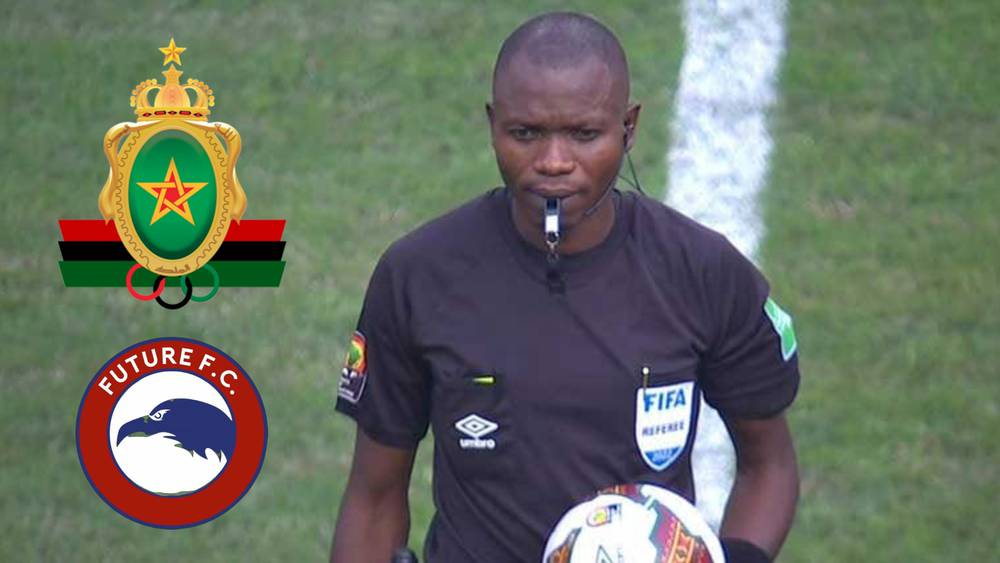 الحكم الكونغولي جون جاك ندالا يقود مباراة الجيش الملكي وفيوتشر المصري في كأس الكونفدرالية