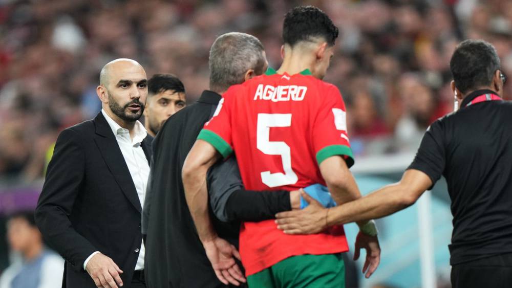 مدافع وست هام نايف أكرد يصرح وليد الركراكي ساعدني منذ الصغر إنه محترف جدا ويعطي لكل لاعب المكان الذي يستحقه