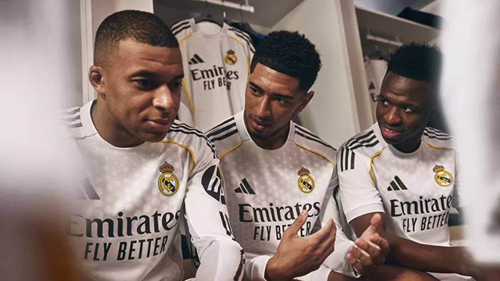 تجديد عقد فينيسيوس يربك حسابات ريال مدريد