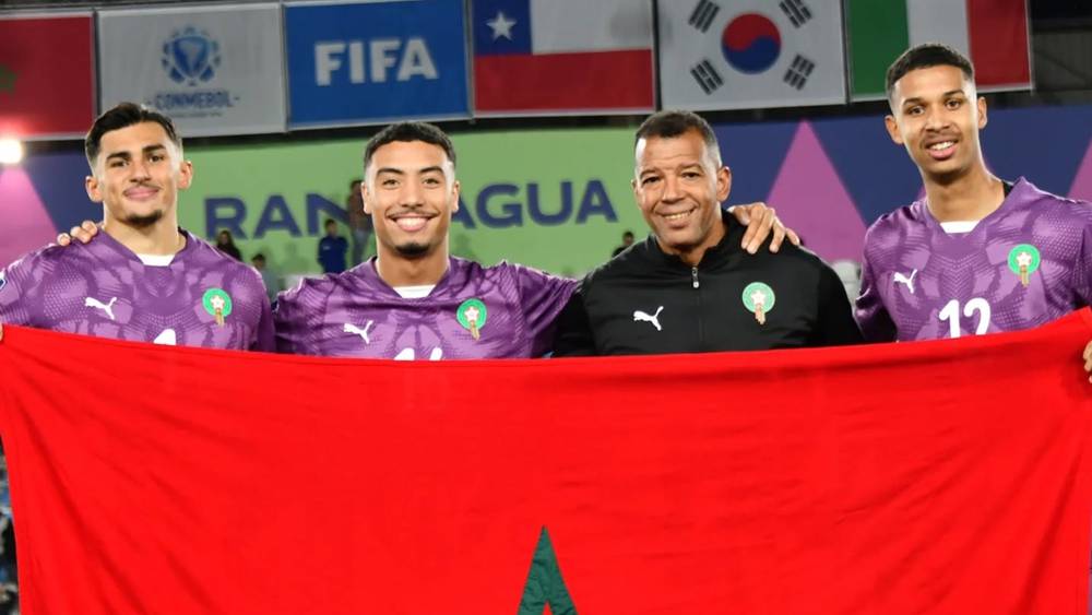 عبدالإله باكي رفقة حراس مرمى المنتخب المغربي لأقل من 20 سنة
