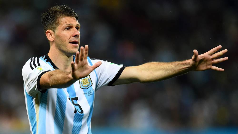 النجاة بأعجوبة.. مارتن ديميكيليس وعائلته ينجون من الغرق