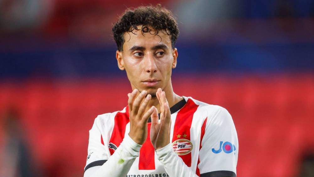 آيندهوفن يعلن غياب أنس صلاح الدين عن مباراة الغد بداعي الإصابة وخضوعه للفحوصات الطبية خلال الأيام المقبلة