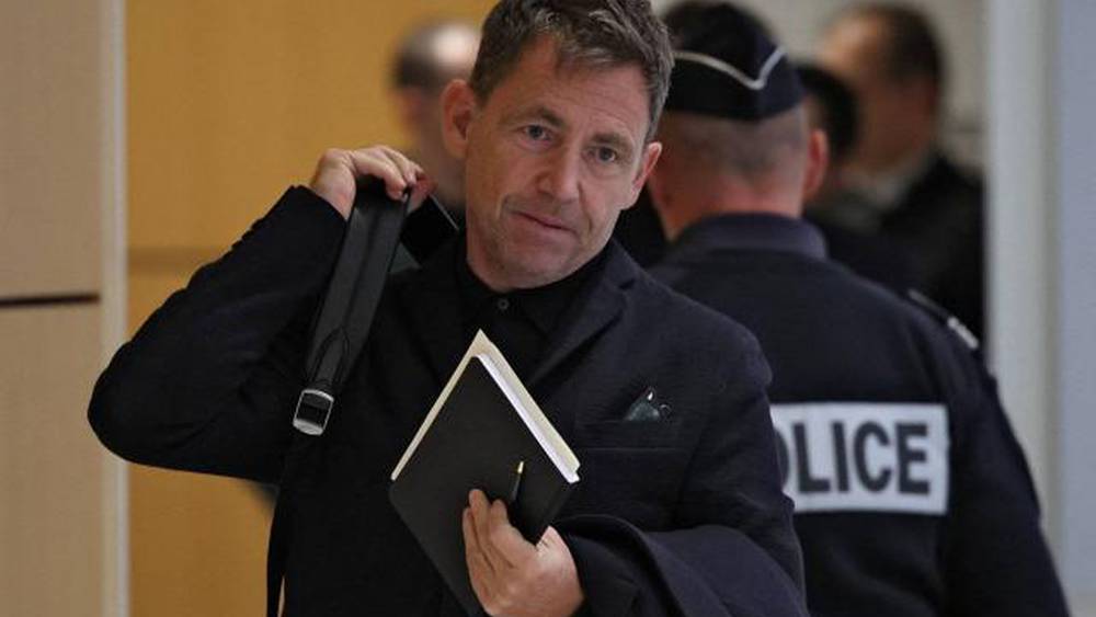 تبرئة الصحفي دانيال ريولو في قضية تشهير رفعها ديدييه ديشامب