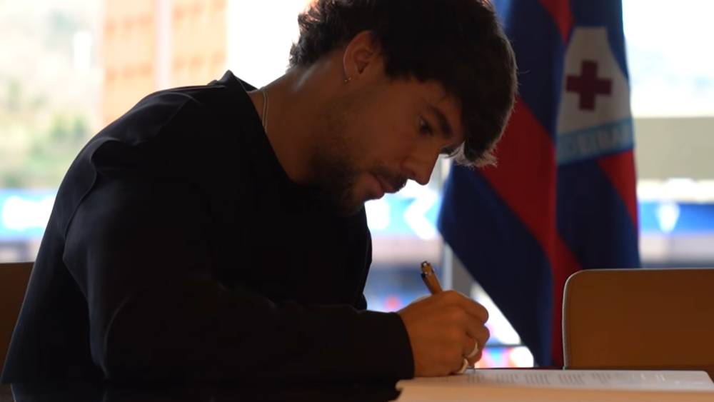 تقديم خوان بيرنات لاعبًا جديدًا لإيبار