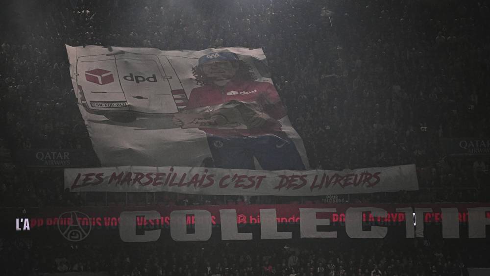 عقوبة على باريس سان جيرمان بسبب لافتات وإهانات