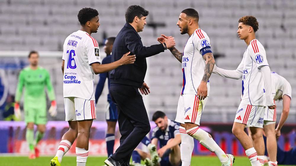 فونسيكا يرفض "تهويل" وضع أولمبيك ليون قبل مواجهة سيلتا فيغو الحاسمة