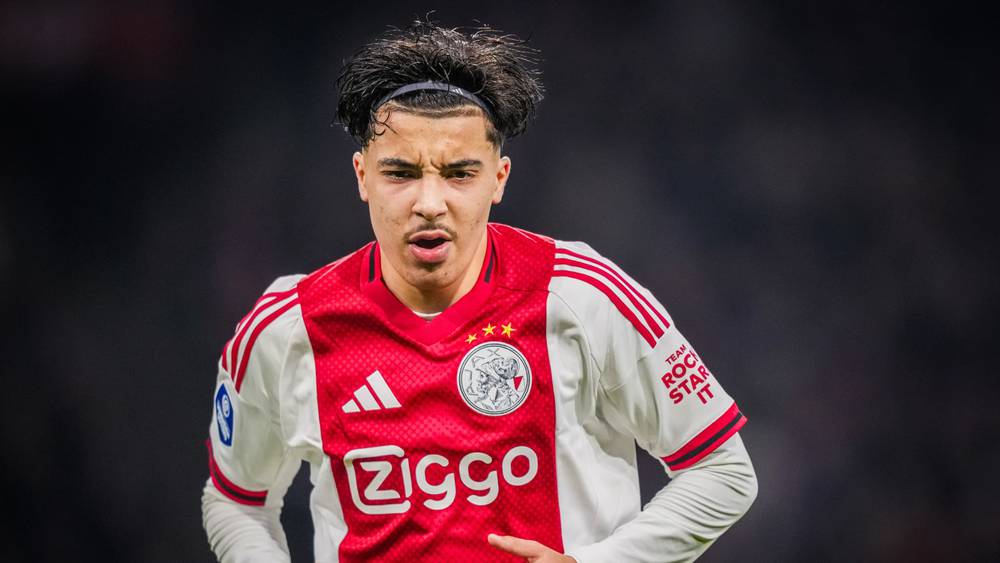 سجلت الجامعة الملكية المغربية لكرة القدم سبعة لاعبين مزدوجي الجنسية رسميا عبر منصة فيفا