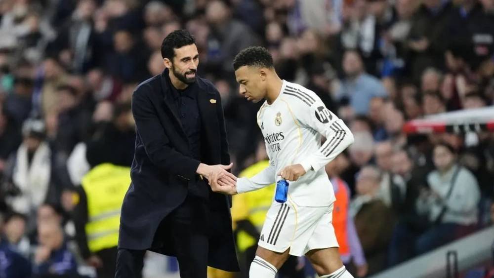 أربيلوا: "قمنا بتشخيص الركبة الخاطئة لمبابي؟ كل ما قيل مجرد أكاذيب"