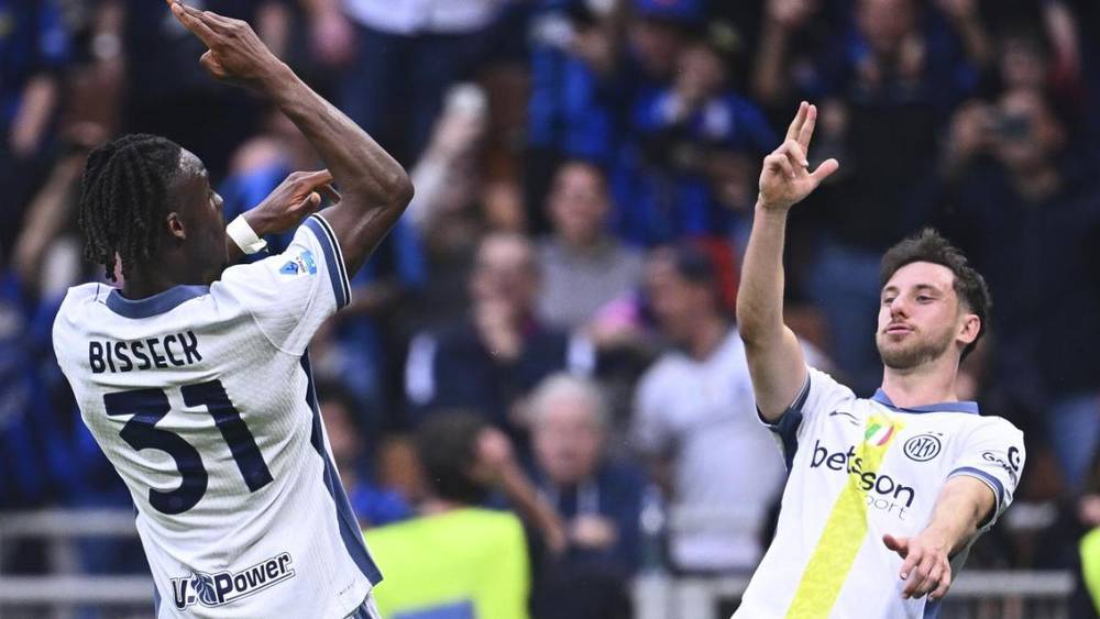 أزمة دفاعية تضرب إنتر ميلان قبل مواجهة روما بعد إصابة يان بيسيك