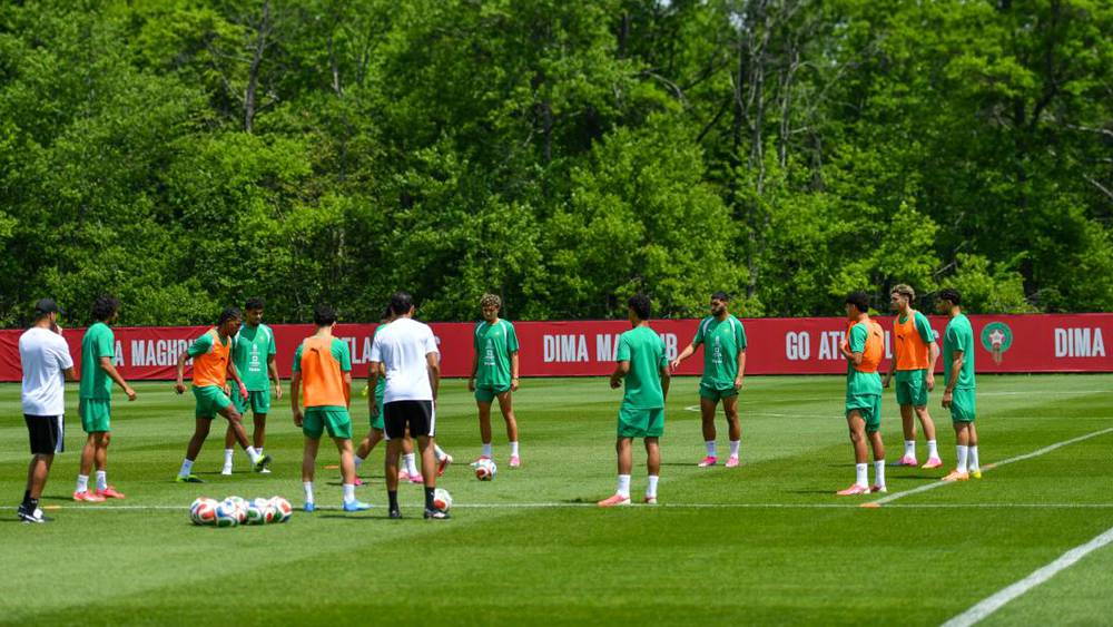 المنتخب المغربي يختتم تحضيراته لمواجهة النرويج وديا غدا الأحد استعدادا للمونديال