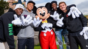 نجوم المنتخب الفرنسي يستغلون فترة التوقف الدولي للإستمتاع بوقتهم