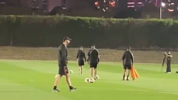 السكتيوي كعادته أول الواصلين للحصة التدريبية 🇲🇦