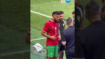 مزراوي يغادر أرضية الملعب وسط شكوك حول إصابته على مستوى الكتف ⚽🤕